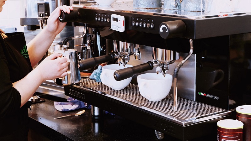 4 Important Reasons to Hire Coffee Machine for Business